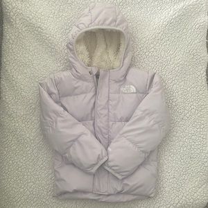 The Northface Toddler coat size 2T. Ivory Sherpa lining. Excellent condition.